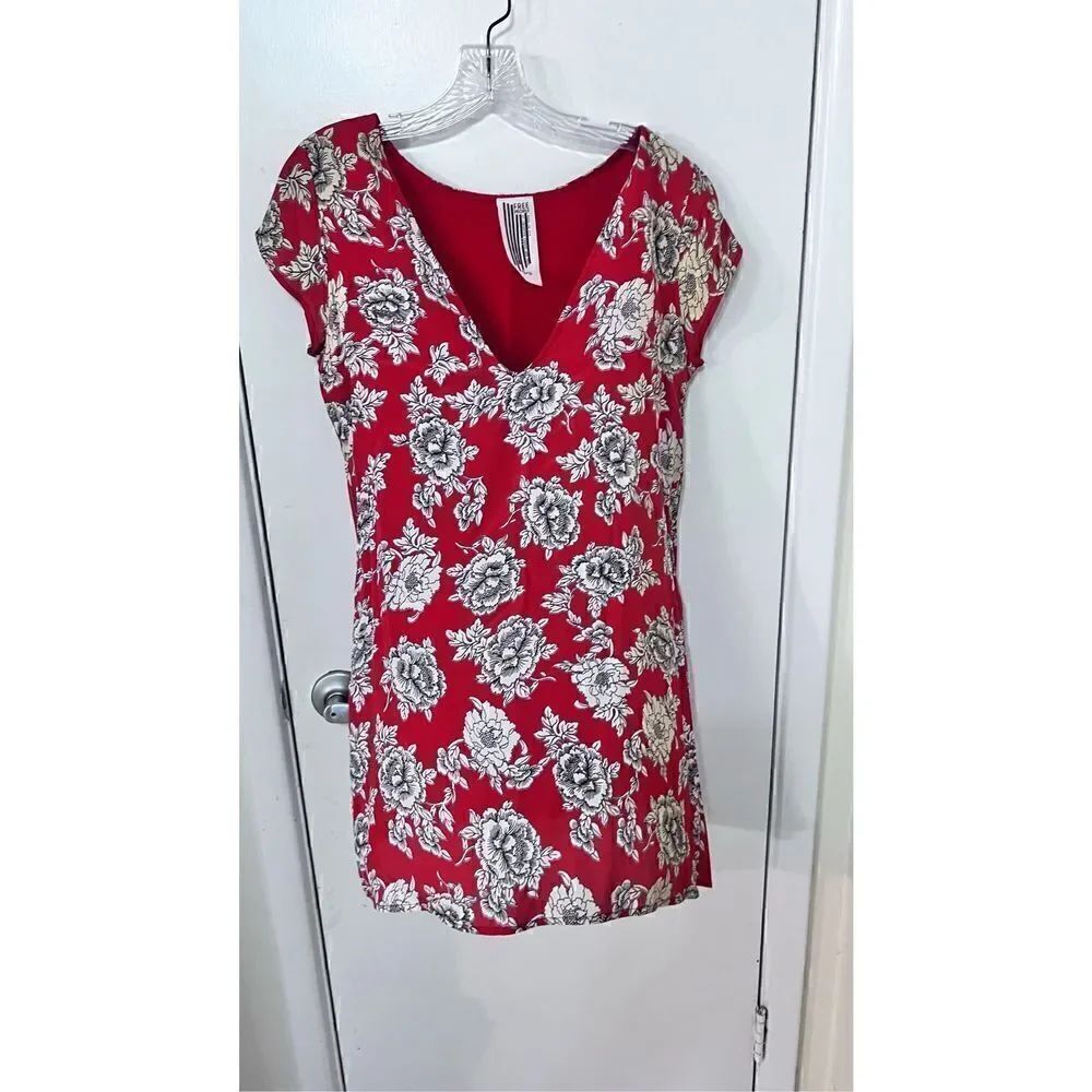 FREE PEOPLE RED FLORAL V NECK DRESS WOMENS SIZE XS